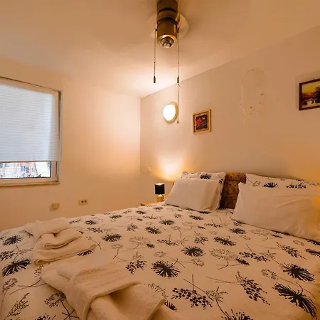 Classic And Smart With Terrace - Two Bedroom With Terrace Apartamento