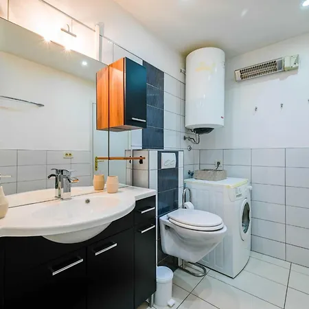 Classic And Smart With Terrace - Two Bedroom With Terrace Apartamento *